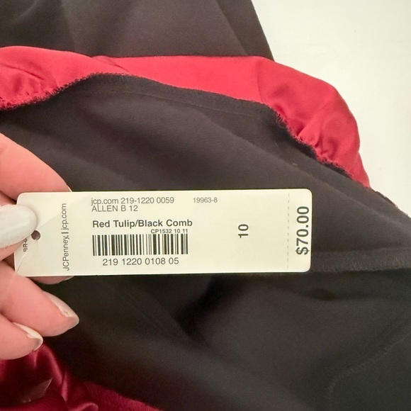 New with tags red and black sleeveless party dress - Picture 8 of 15